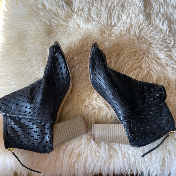 Dune London Whisper open toe sandals block heel perforated leather - Picture 2 of 8